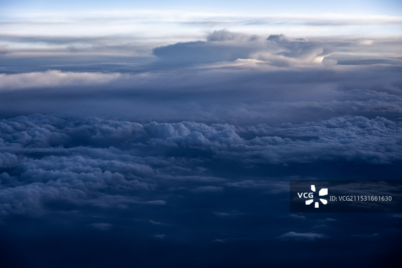 俯视角度的云层图片素材