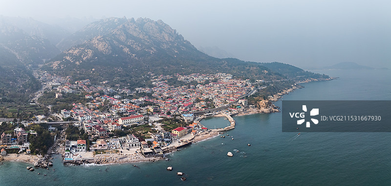 青岛崂山渔村环海公路海岸线图片素材