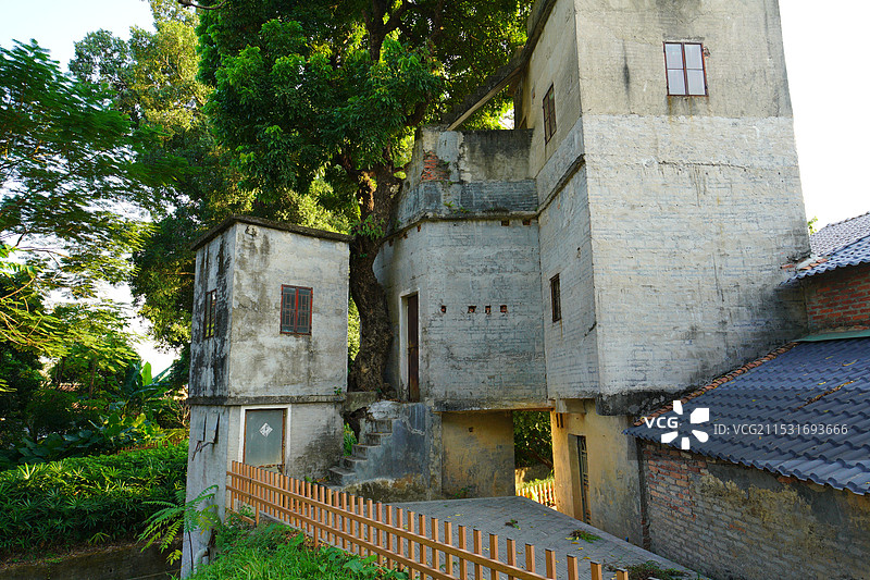 中国广东省东莞市东坑镇丁屋村古围墙历史文化建筑之美！图片素材
