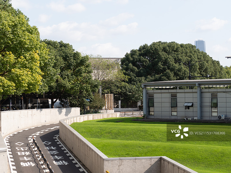 上海南站景观绿化带图片素材