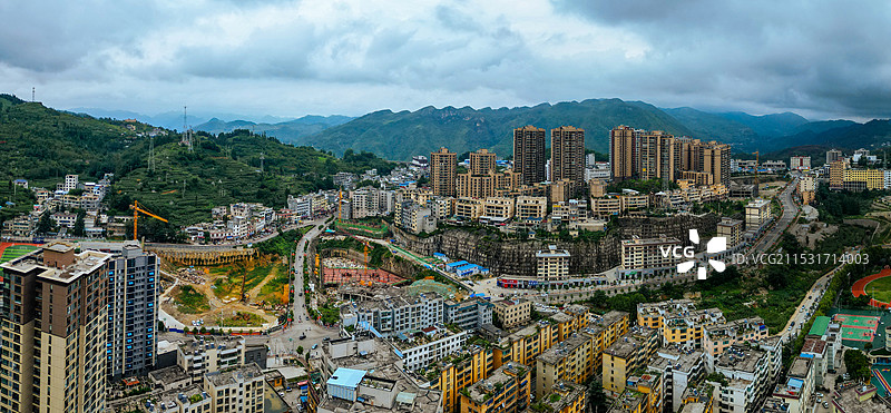 普安县 东风水库 盘水街 现代医院 航拍 人民医院图片素材