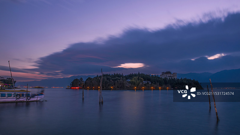 傍晚的南诏风情岛图片素材