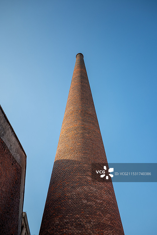 老式工厂烟囱图片素材