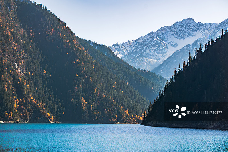 宁静的山谷图片素材