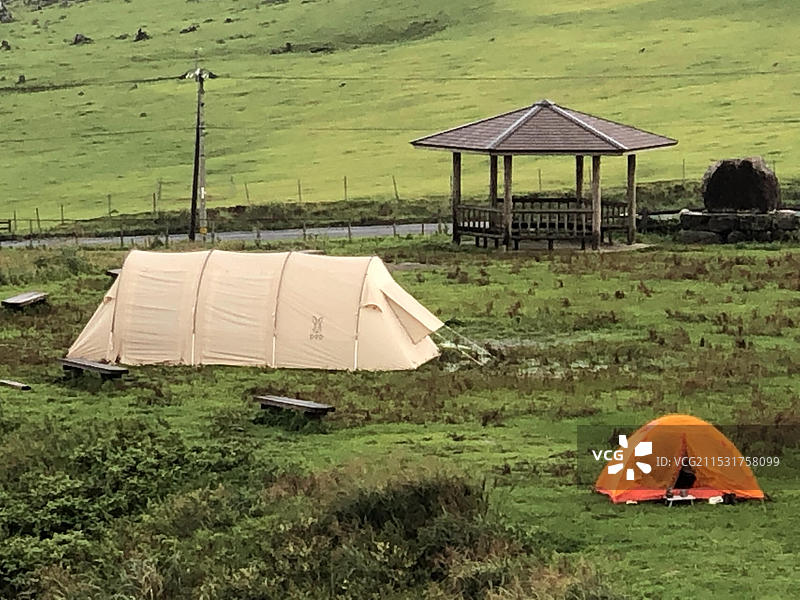 日本爱媛县四国喀斯特地带高山草原风光（姬鹤平）图片素材