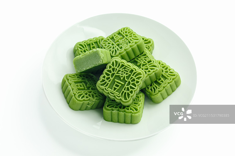 绿豆糕点 白色背景 传统美食零食小吃 静物特写图片素材