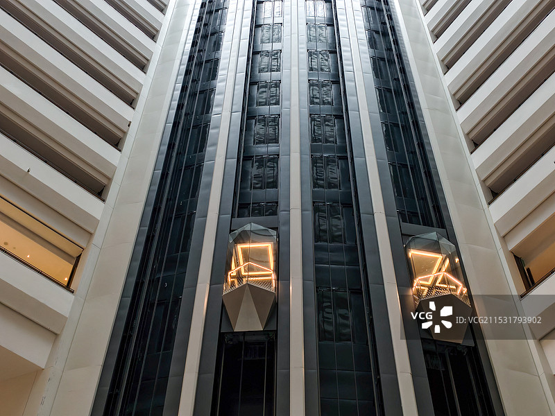 高档酒店观光电梯图片素材