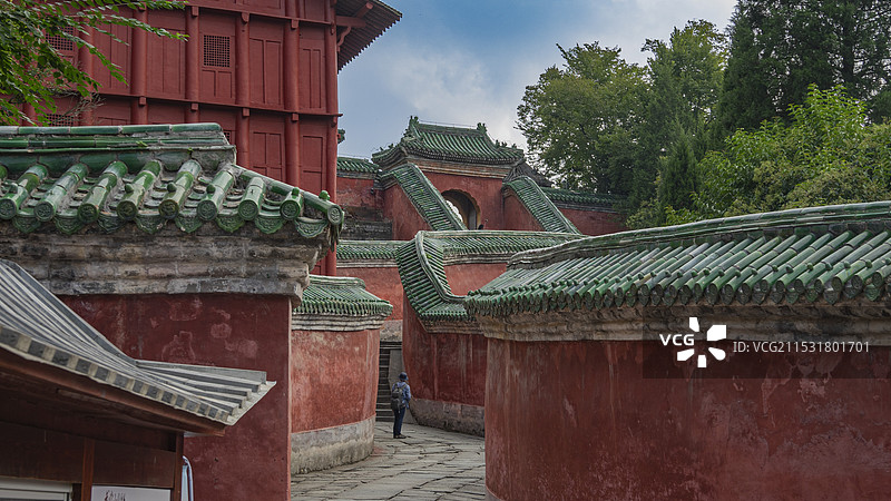 问道武当山-复真观（太子坡）九曲黄河墙图片素材