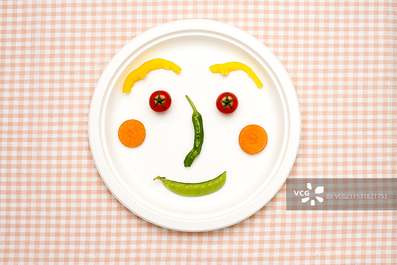 用蔬菜制作的面孔图片素材