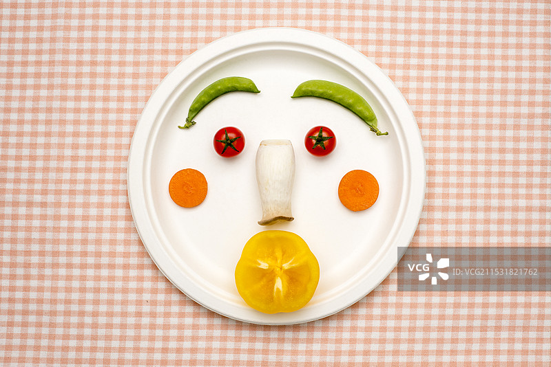 用蔬菜制作的面孔图片素材