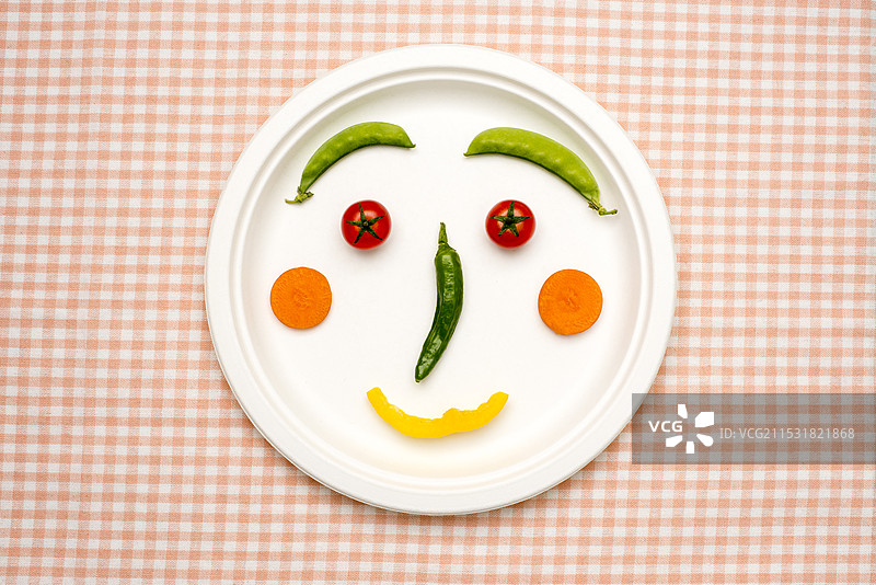 用蔬菜制作的面孔图片素材