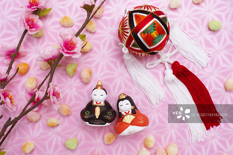 雏人形与桃花，雏あられ，悬挂的手毬图片素材