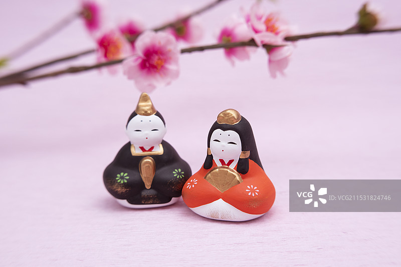 雏人形与桃花图片素材