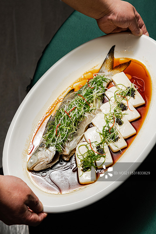 清蒸鱼鱼肉鲜美榄菜豆腐马友鱼橄榄菜豆腐马友鱼图片素材