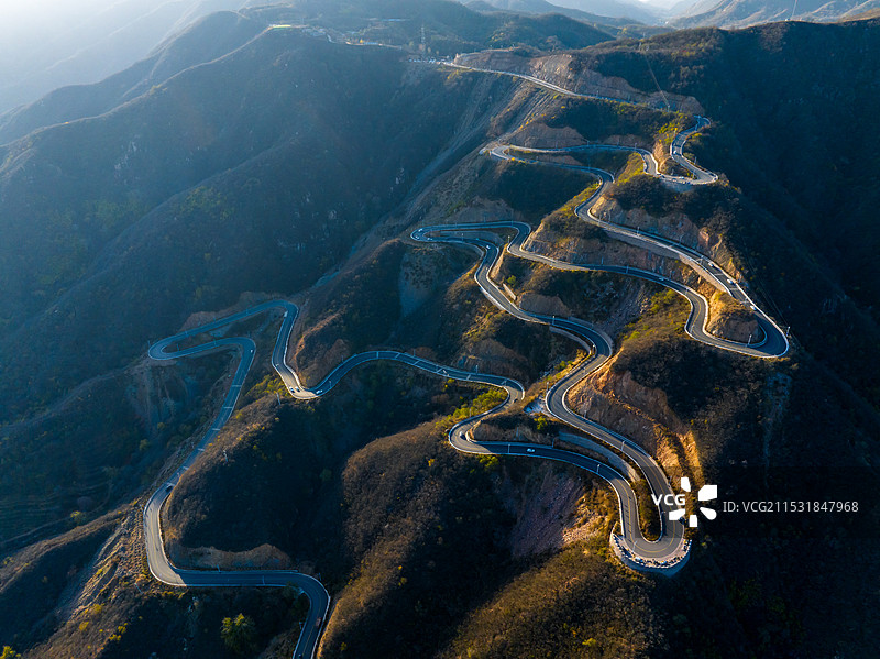 航拍太行山盘山公路自然景观图片素材