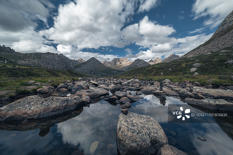 莲宝叶则湖面图片素材