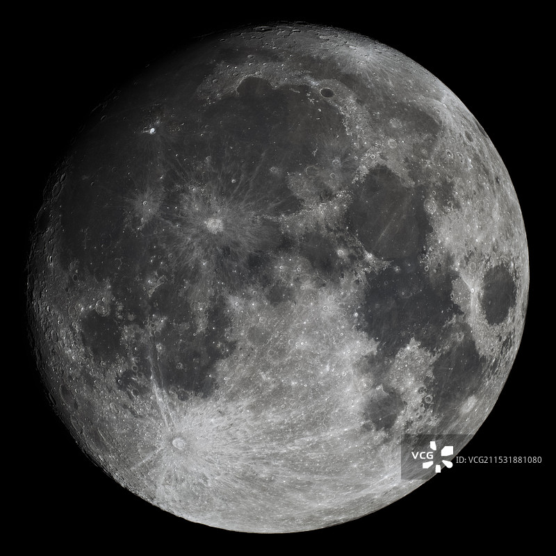 长焦望远镜拍摄的高清月亮图片素材