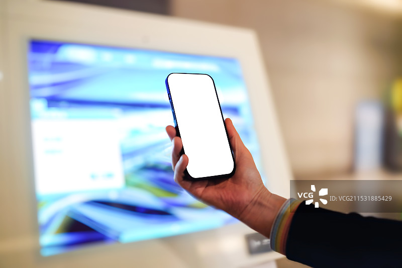 利用数字信息亭技术进行智能手机交互图片素材