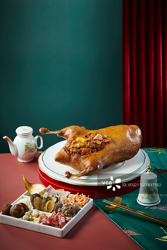 中国传统名菜特色美食 八宝鸭图片素材