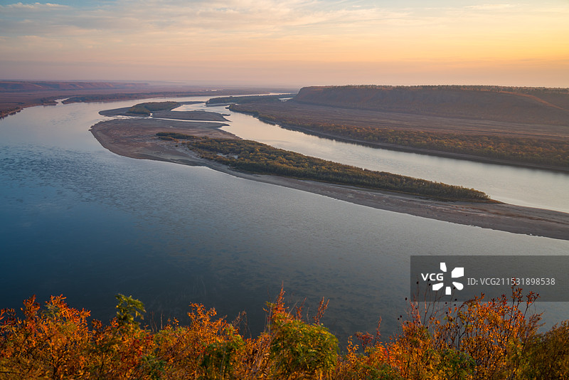 黑龙江省大兴安岭地区呼玛县画山景区秋色图片素材