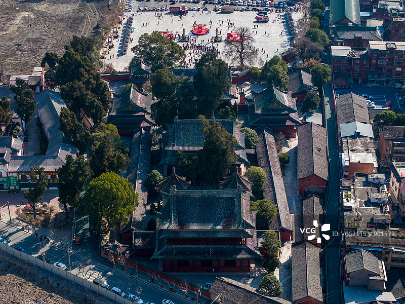 四川省绵阳市平武县报恩寺航拍图片图片素材