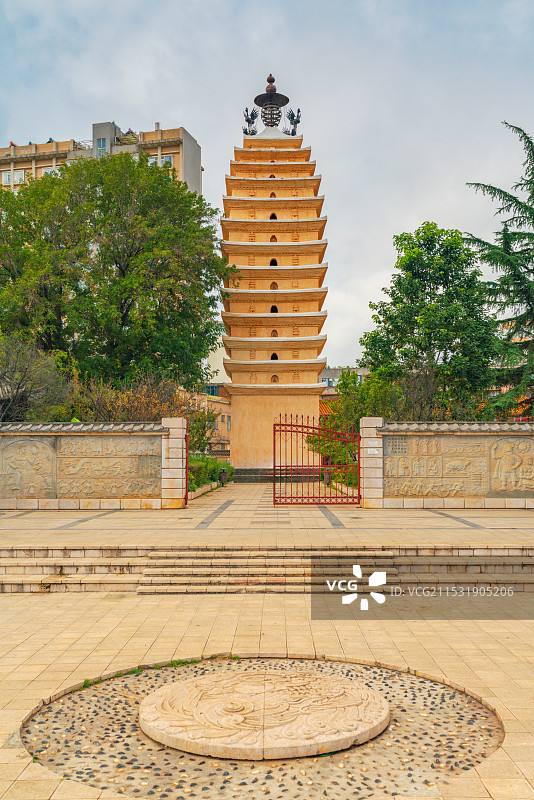 云南省昆明西寺塔图片素材