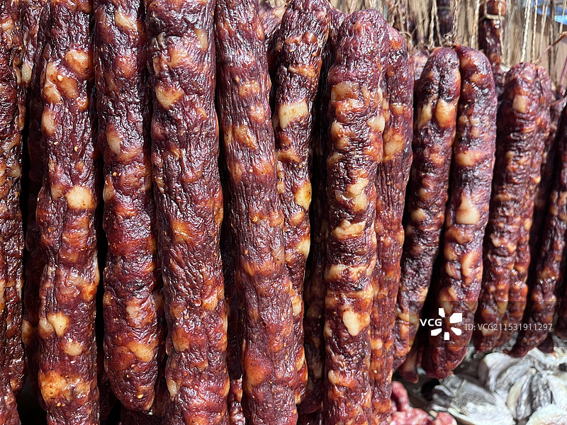 超市里的麻辣腊肠 干货 辣的 美味食材 食物图片素材