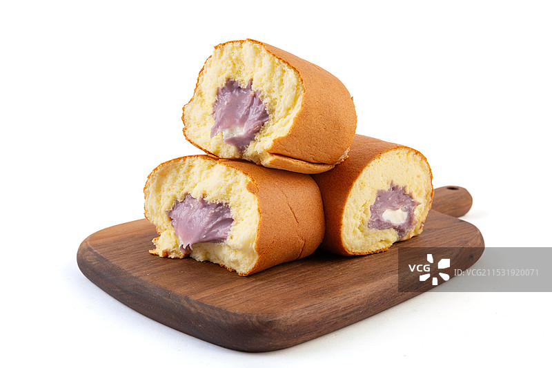 芋泥抱抱卷瑞士蛋糕卷图片素材