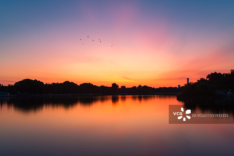什刹海朝霞图片素材