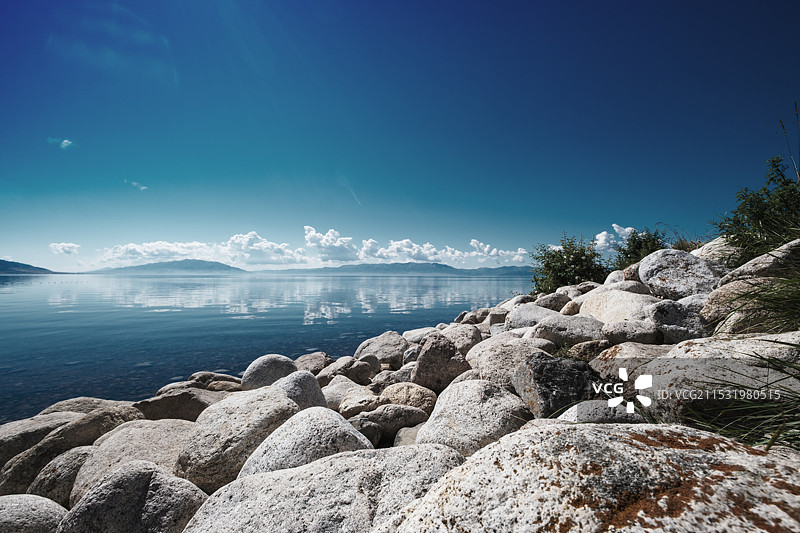 赛里木湖之夏图片素材