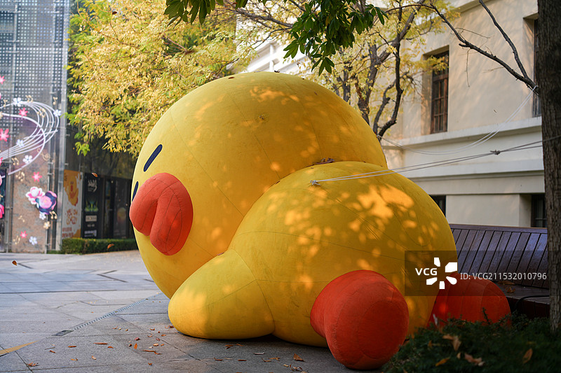 北京坊大黄鸭气球图片素材