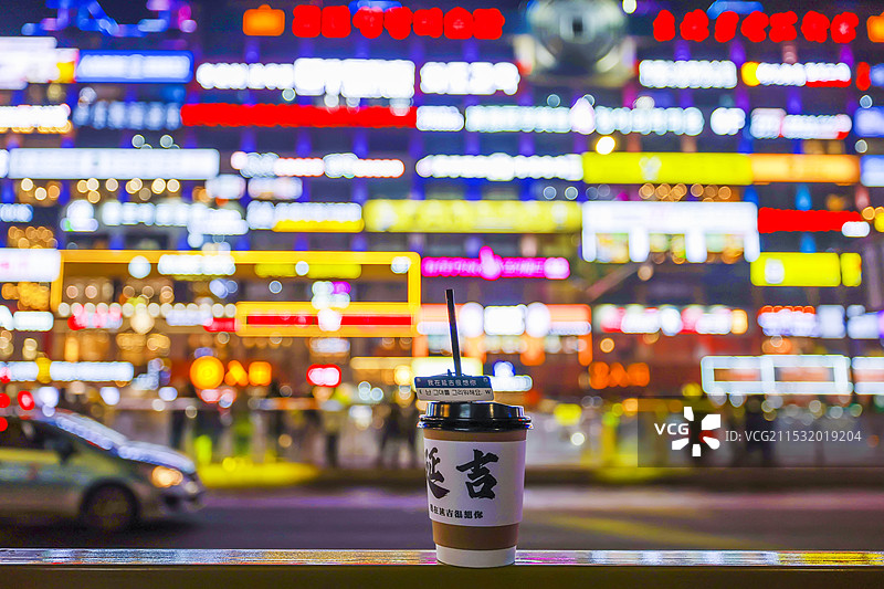 延吉市延大网红弹幕墙图片素材