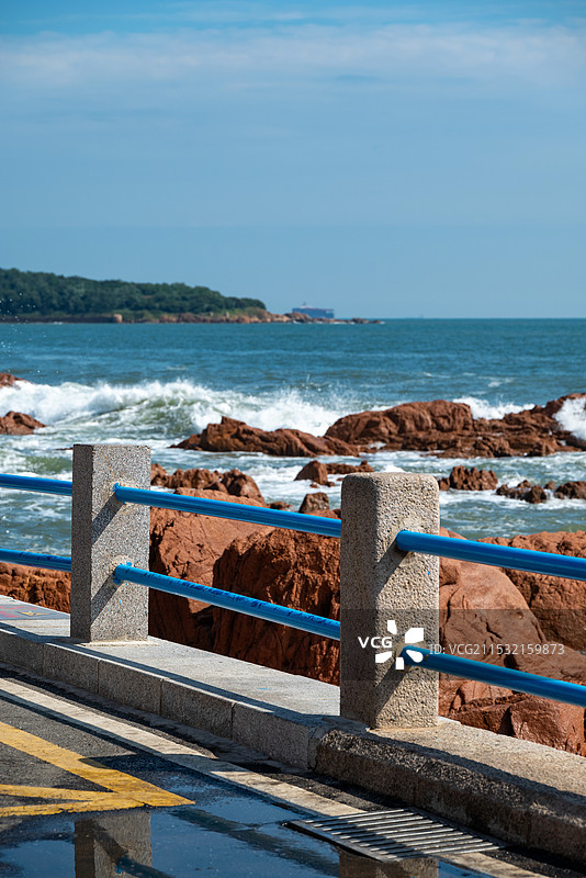 山东青岛琴屿路海滨城市风光图片素材