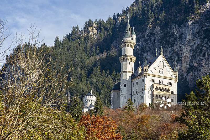 德国巴伐利亚新天鹅堡秋季景观图片素材