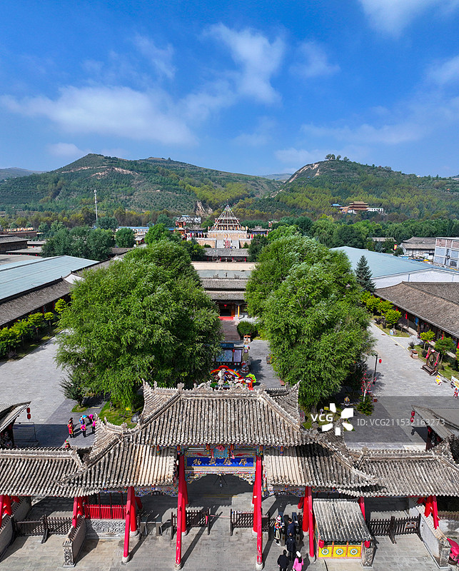 青海省海东市互助县土族故土园彩虹部落航拍图片素材