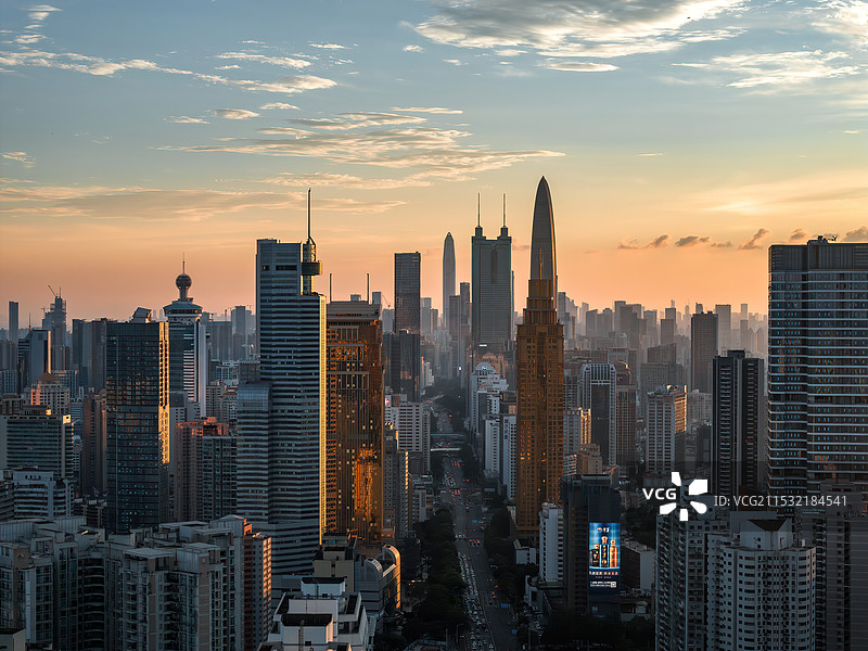 深圳罗湖CBD平安大厦长焦日落夜景航拍图片素材
