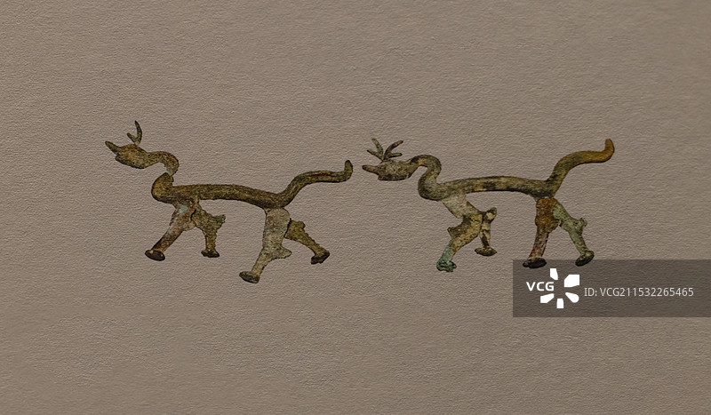 缙云仙都金龙洞出土鎏金铜龙 浙江省博物馆之江馆图片素材