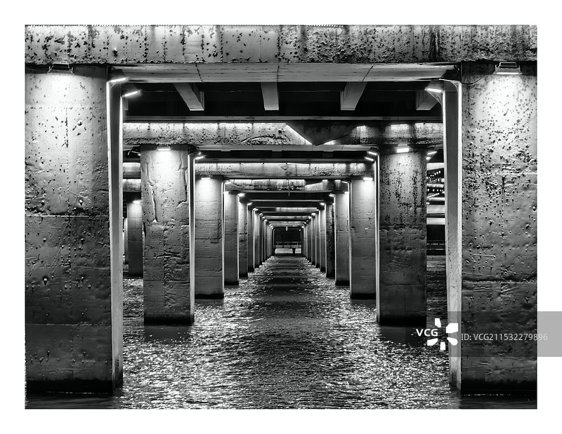 大桥下图片素材