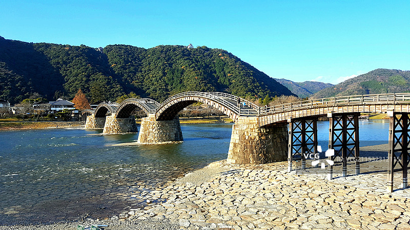 日本山口县岩国市，日本三名桥之一的锦带桥图片素材