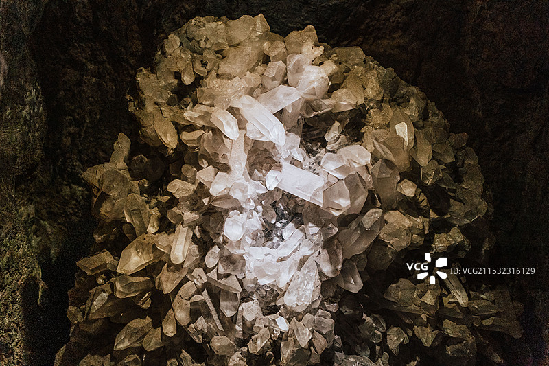 水晶矿石图片素材