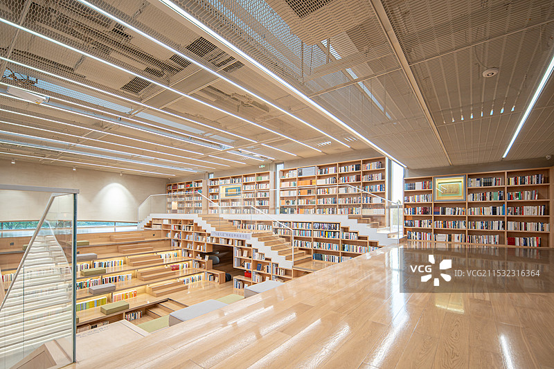 广州市花都区塱头乡村振兴项目 春阳台内部 图书馆内部空间藏书区域图片素材