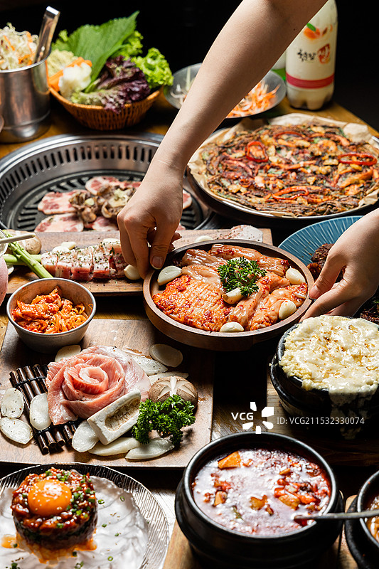 烤肉韩国烤肉盛宴吃肉自由秋冬贴秋膘滋补聚餐合集图片素材