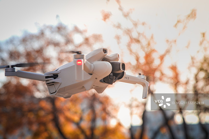 俯视无人机低角度视角图片素材