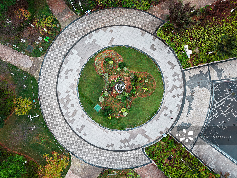 节庆岛上的环路图片素材