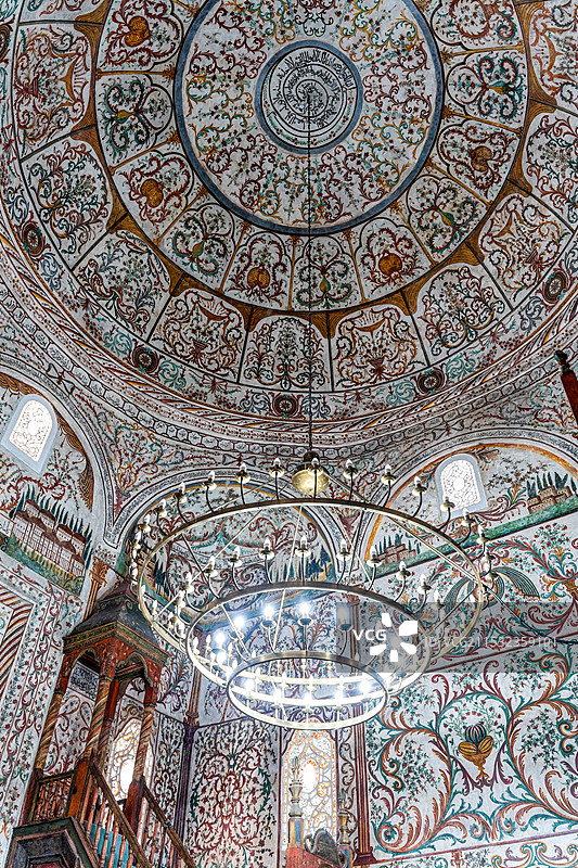 阿尔巴尼亚地拉那著名景点埃塞姆贝清真寺（Et’hem Bey Mosque）美丽优雅的穹顶细节特写图片素材