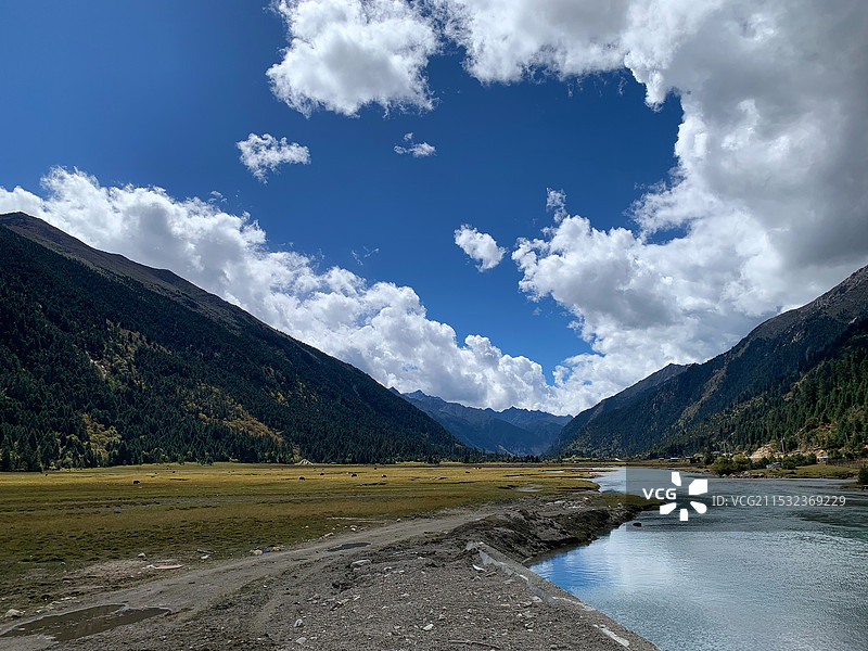 西藏-林芝新措图片素材