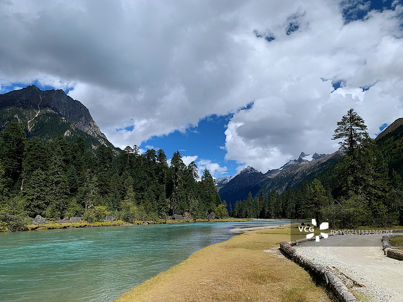 西藏-林芝新措图片素材