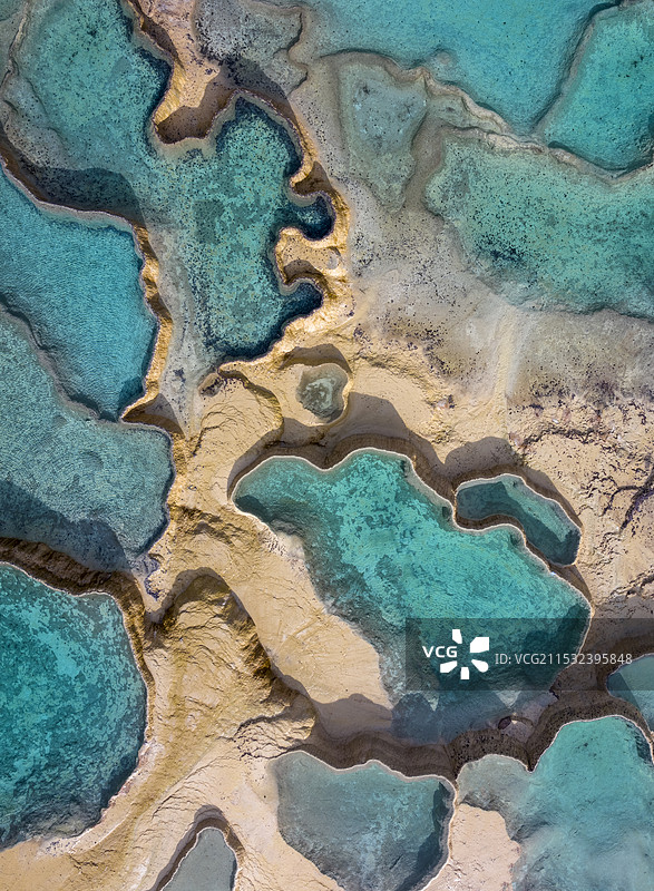 黄龙争艳池图片素材