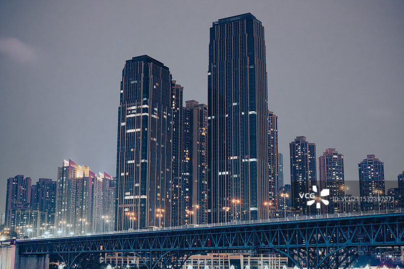 山城夜景电影感图片素材