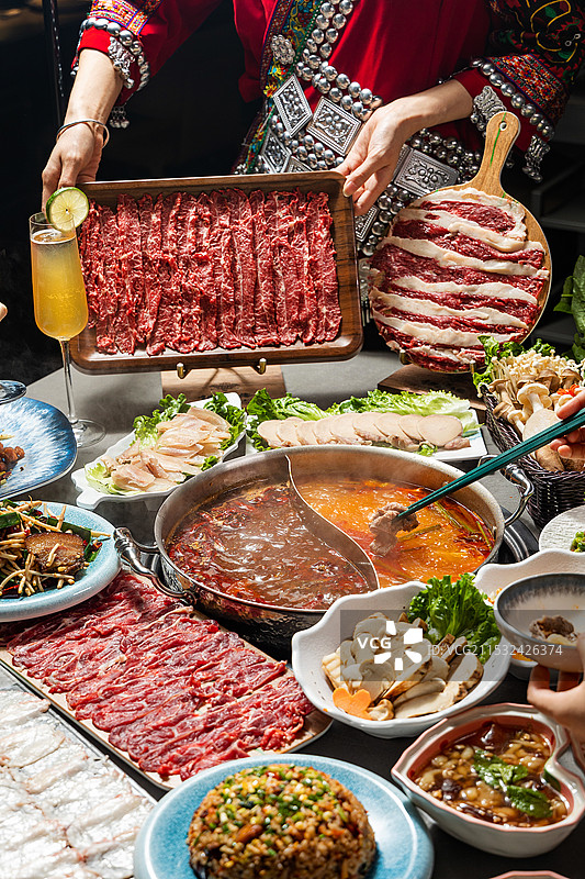 贵州火锅黄牛肉火锅黔系火锅牛火锅涮火锅图片素材